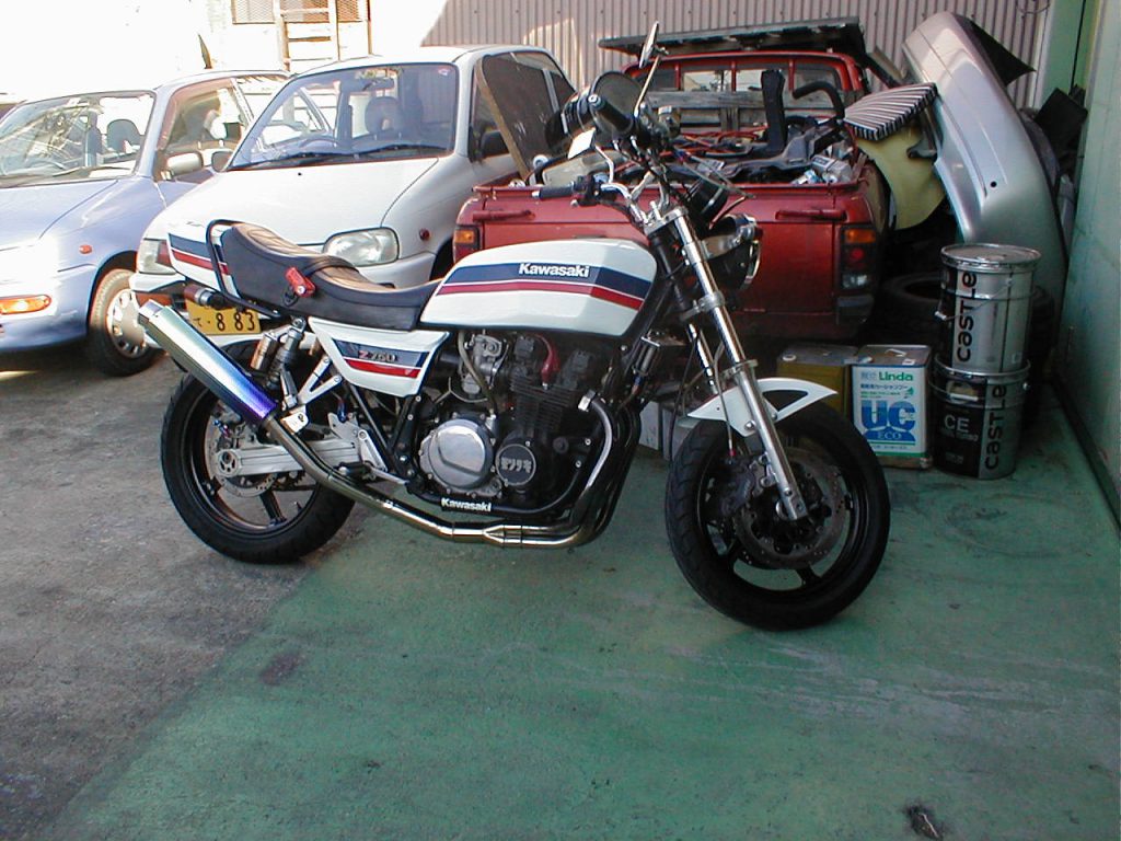 kawasaki Z750GP タンク 初期カラー？ kawasaki Z750GP タンク 初期カラー？